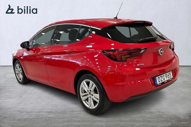 Röd Begagnad 2016 Opel Astra Dynamic Halvkombi | 94 900 kr (Lite dyr) - Bild 1/4