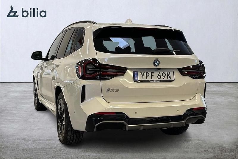 Begagnad BMW iX3 M Sport 210 kW (286 HK) 2024 Vit SUV