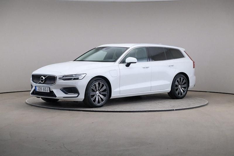 Vit (ice white (solid)) Begagnad 2021 Volvo V60 Inscription Kombi | 275 000 kr (Superpris) - Bild 1/4