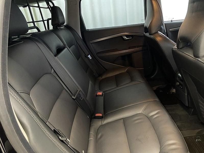 Begagnad Volvo XC70 181 HK (133 kW) 2016 Svart Kombi