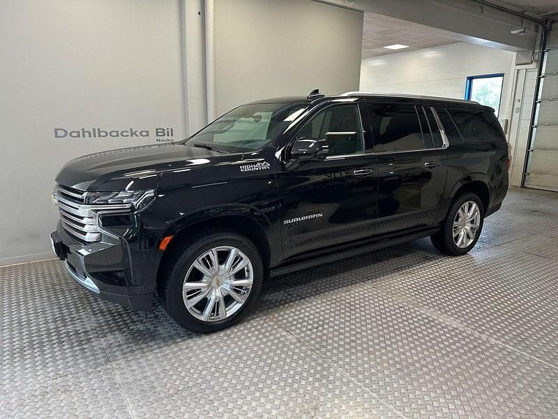 Svart Begagnad 2020 Chevrolet Suburban SUV | 795 000 kr - Bild 1/4