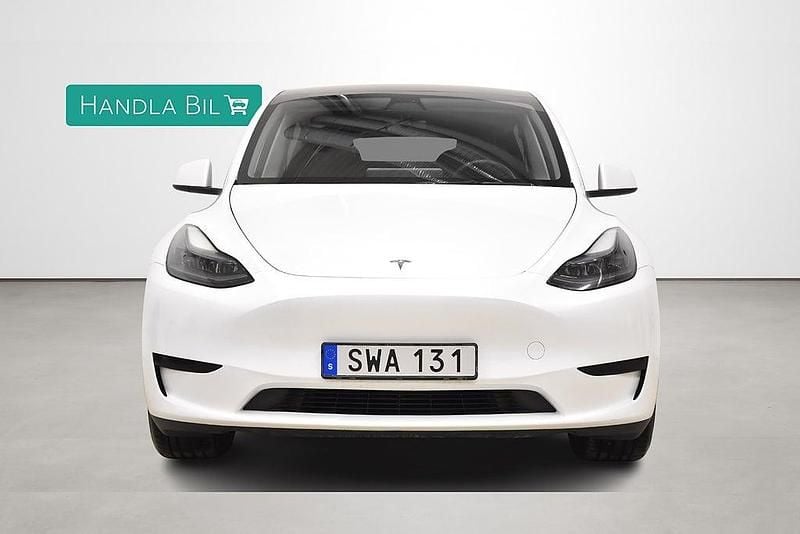 Begagnad Tesla Model Y Standard Range 250 kW (340 HK) 2022 Vit SUV
