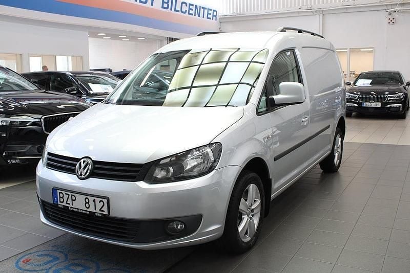 Silver Begagnad 2014 VW Caddy Maxi Minibuss | 129 000 kr (Marknadspris) - Bild 1/4