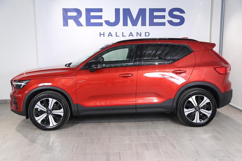 Begagnad Volvo XC40 Plus 261 HK (191 kW) 2022 Röd SUV