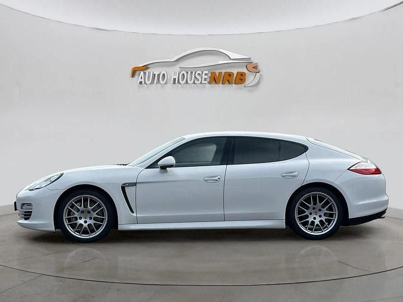 Vit Begagnad 2011 Porsche Panamera 4 Sedan | 229 500 kr (Marknadspris) - Bild 1/4