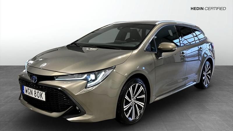 Begagnad Toyota Corolla 122 HK (89 kW) 2022 Grön Kombi