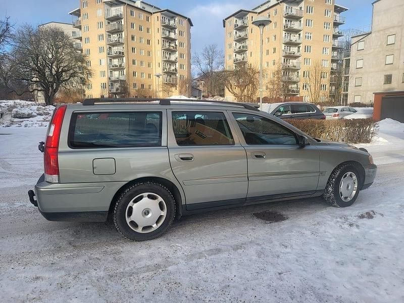 Begagnad Volvo V70 140 HK (102 kW) 2005 Kombi