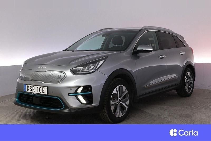 Grå Begagnad 2022 Kia e-Niro Advance SUV | 289 900 kr (Marknadspris) - Bild 1/4