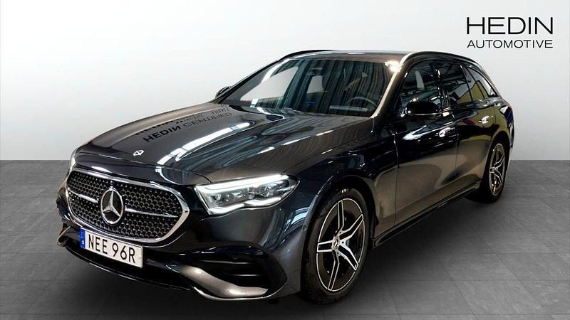 Grå (grey) Begagnad 2024 Mercedes E300 AMG Kombi | 639 900 kr (Bra pris) - Bild 1/4