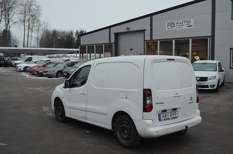 Begagnad Citroën Berlingo 90 HK (66 kW) 2015 Vit Minibuss