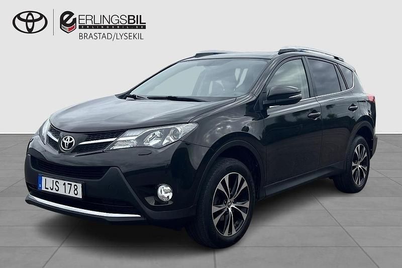 Mörkbrun (brun) Begagnad 2014 Toyota RAV4 Multidrive S SUV | 154 900 kr (Lite dyr) - Bild 1/4