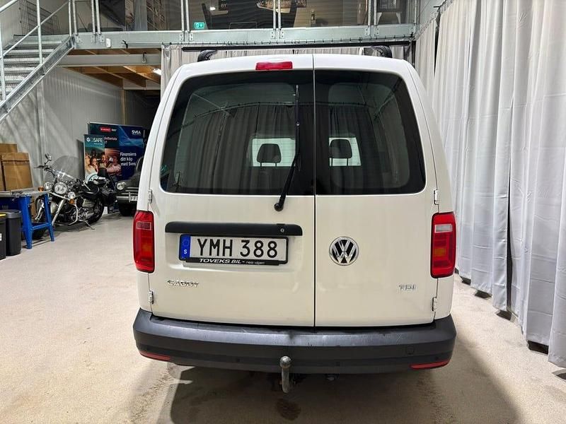 Begagnad VW Caddy Maxi 102 HK (75 kW) 2017 Vit Minibuss