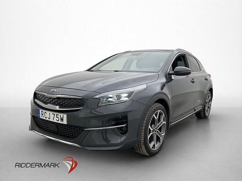 Begagnad Kia XCeed 105 HK (77 kW) 2020 Grå SUV