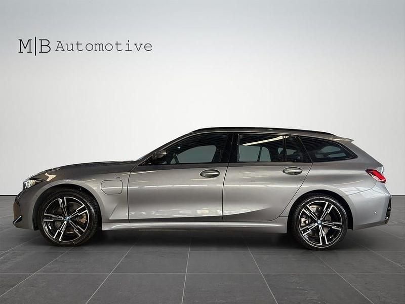 Begagnad BMW 330 M Sport 292 HK (214 kW) 2024 Grå Kombi
