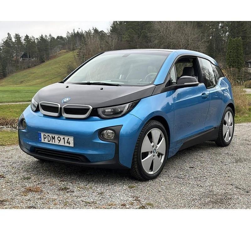 Begagnad 2017 BMW i3 Comfort Edition Halvkombi | 145 000 kr (Marknadspris) - Bild 1/4