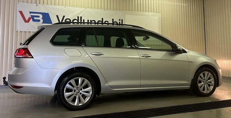 Begagnad VW Golf VII 110 HK (80 kW) 2015 Silver Kombi