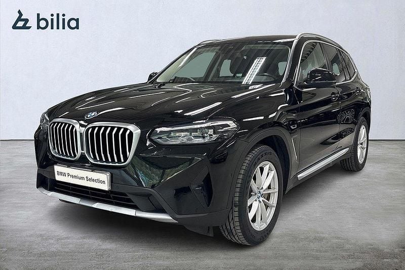 Svart Begagnad 2022 BMW X3 SUV | 364 900 kr (Superpris) - Bild 1/4