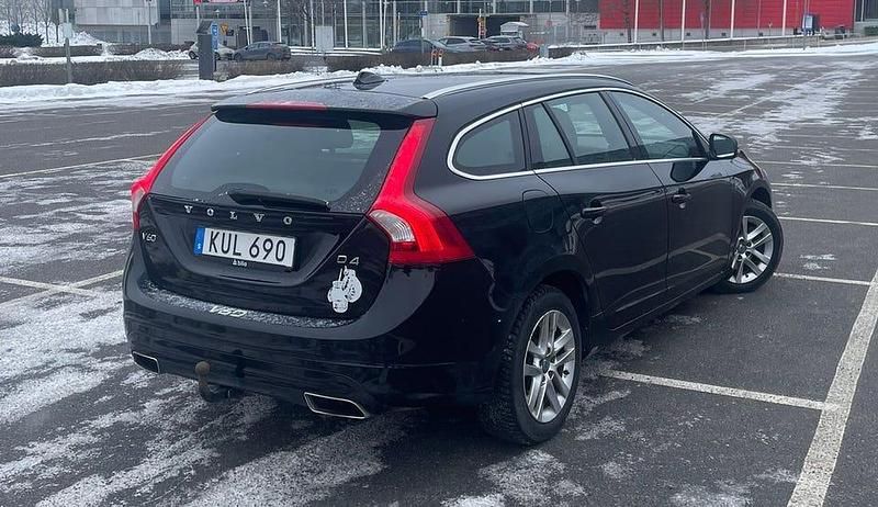 Begagnad Volvo V60 Ocean Race 190 HK (139 kW) 2016 Kombi