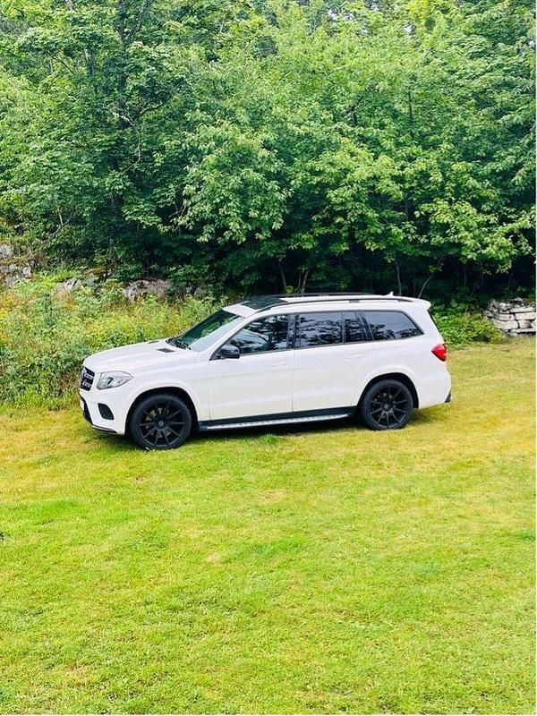 Vit Begagnad 2017 Mercedes GLS350 AMG SUV | 459 000 kr (Marknadspris) - Bild 1/4