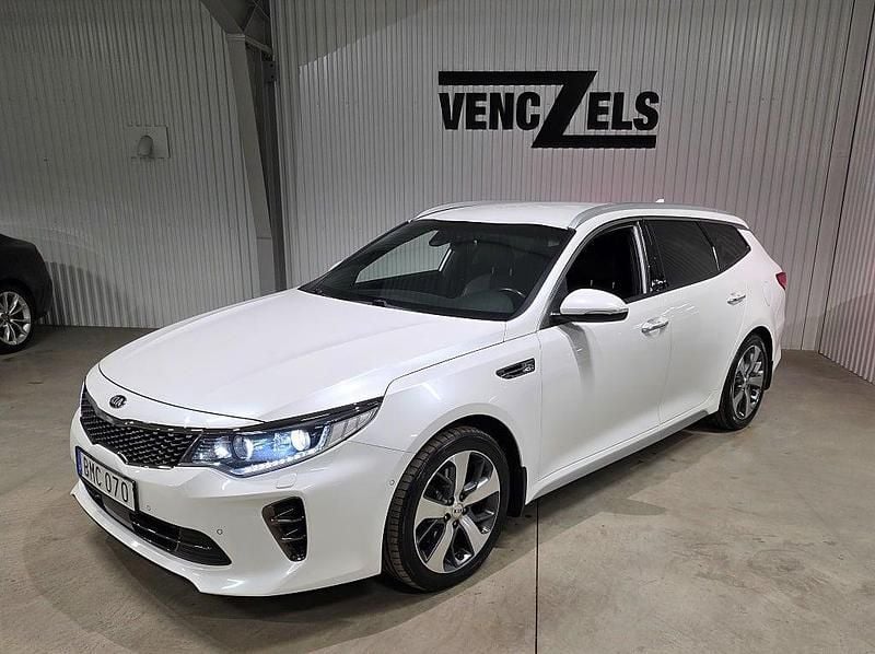 Vit metallic (pearl) Begagnad 2018 Kia Optima GT-Line Kombi | 194 000 kr (Marknadspris) - Bild 1/4