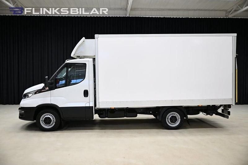 Begagnad Iveco Daily 136 HK (100 kW) 2023 Vit