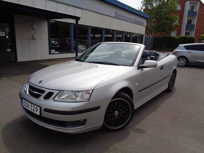 Silver Begagnad 2004 Saab 9-3 Cabriolet Vector Cab | 102 000 kr (Marknadspris) - Bild 1/4
