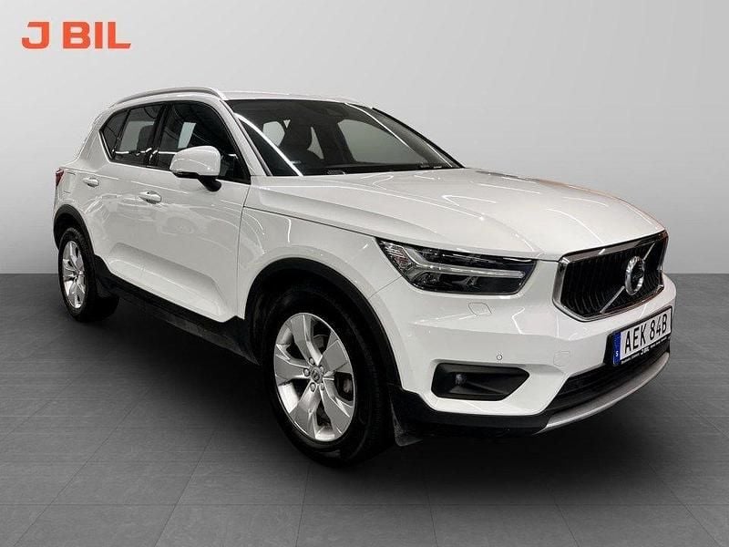 Vit Begagnad 2019 Volvo XC40 Momentum SUV | 249 900 kr (Bra pris) - Bild 1/4