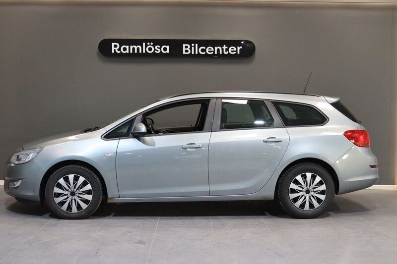 Grå Begagnad 2011 Opel Astra Enjoy Kombi | 49 900 kr (Marknadspris) - Bild 1/4