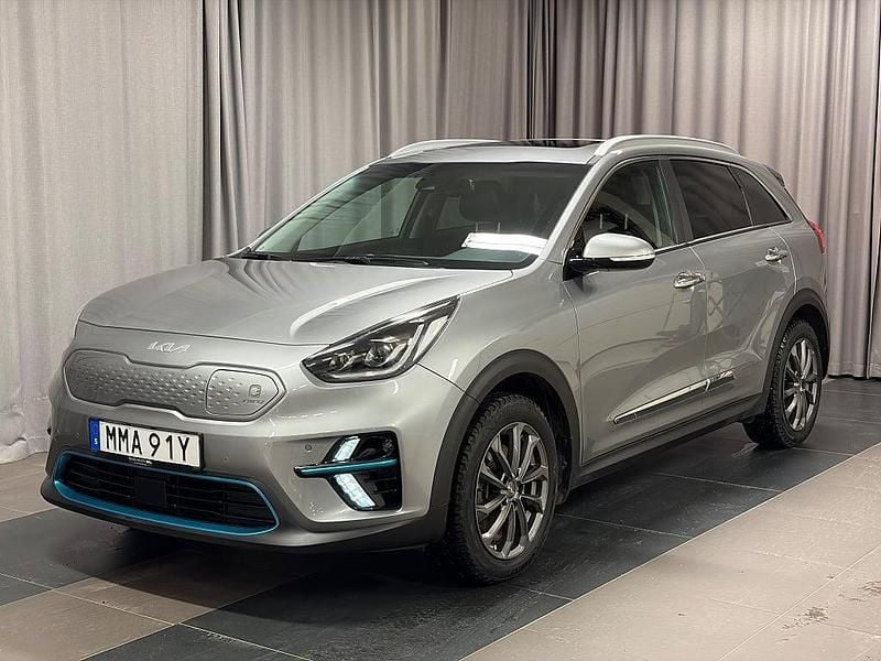 Begagnad Kia e-Niro Advance 150 kW (204 HK) 2022 Grå SUV