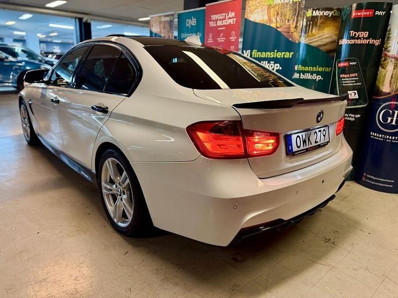 Begagnad BMW 320 M Sport 184 HK (135 kW) 2012 Vit Sedan