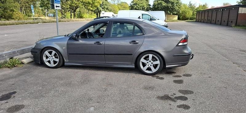 Brun Begagnad 2007 Saab 9-3 Vector Sedan | 23 500 kr (Bra pris) - Bild 1/4