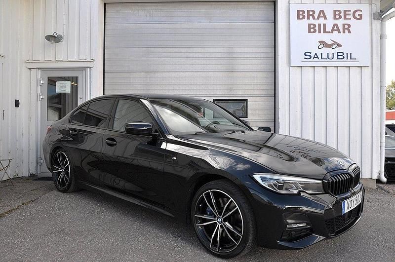 Svart Begagnad 2019 BMW 330 M Sport Sedan | 389 000 kr (Marknadspris) - Bild 1/4
