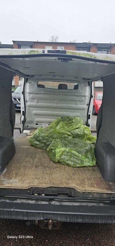 Vit Begagnad 2008 Renault Trafic Van | 32 000 kr (Superpris) - Bild 1/4