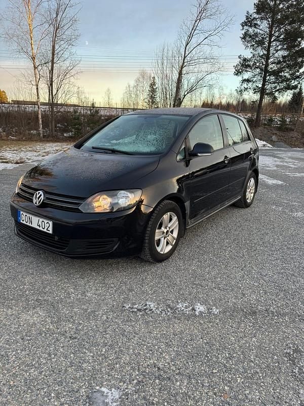 Begagnad 2010 VW Golf VI Halvkombi | 75 000 kr (Marknadspris) - Bild 1/4