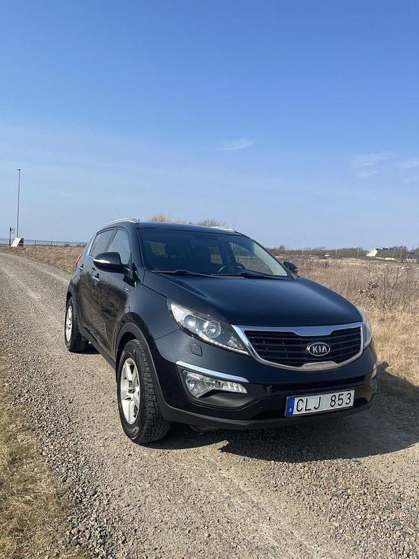 Svart Begagnad 2012 Kia Sportage EX SUV | 55 000 kr (Bra pris) - Bild 1/3