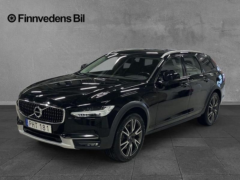 Svart Begagnad 2017 Volvo V90 CC Pro Kombi | 279 000 kr (Marknadspris) - Bild 1/4