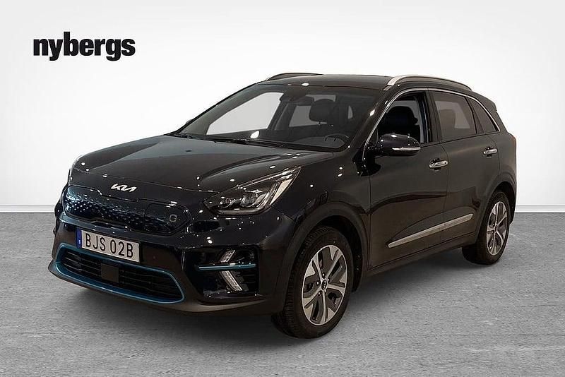 Begagnad Kia e-Niro Advance 152 kW (207 HK) 2022 Blå SUV