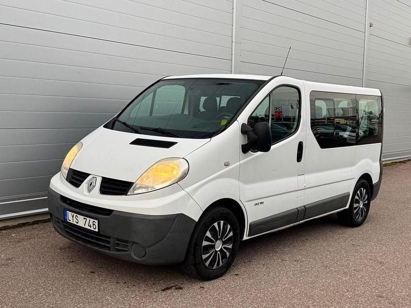 Vit Begagnad 2013 Renault Trafic Van | 149 000 kr - Bild 1/4