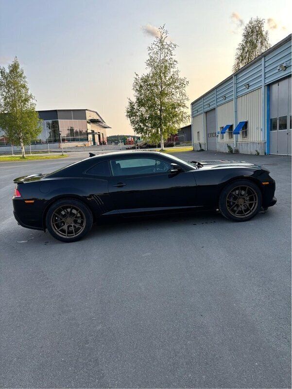 Svart Begagnad 2014 Chevrolet Camaro SS Sportkupé | 289 000 kr (Marknadspris) - Bild 1/4