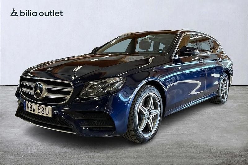 Begagnad Mercedes E300 AMG 306 HK (225 kW) 2019 Mörkblå Kombi