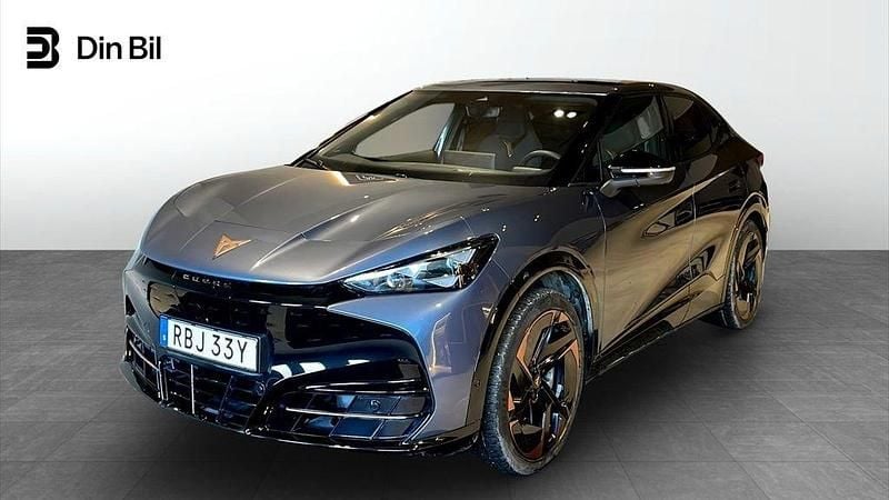 Mörkblå (blå) Begagnad 2024 Cupra Tavascan VZ SUV | 529 900 kr (Bra pris) - Bild 1/4