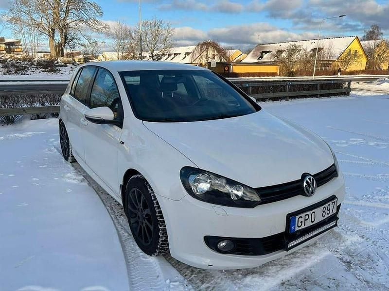 Begagnad VW Golf VII R-line 160 HK (117 kW) 2012
