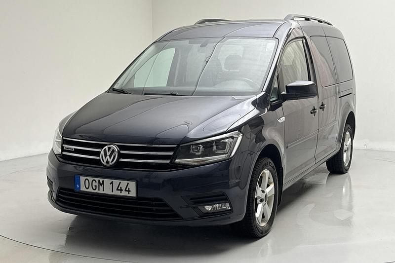 Begagnad VW Caddy Maxi Life Life 150 HK (110 kW) 2017 Mörkblå Minibuss