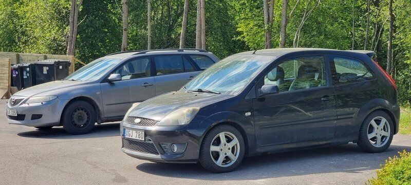 Svart Begagnad 2006 Ford Fiesta ST Halvkombi | 11 900 kr (Superpris) - Bild 1/4