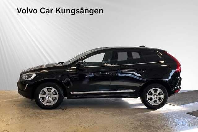 Begagnad Volvo XC60 Standard 190 HK (139 kW) 2017 Svart SUV