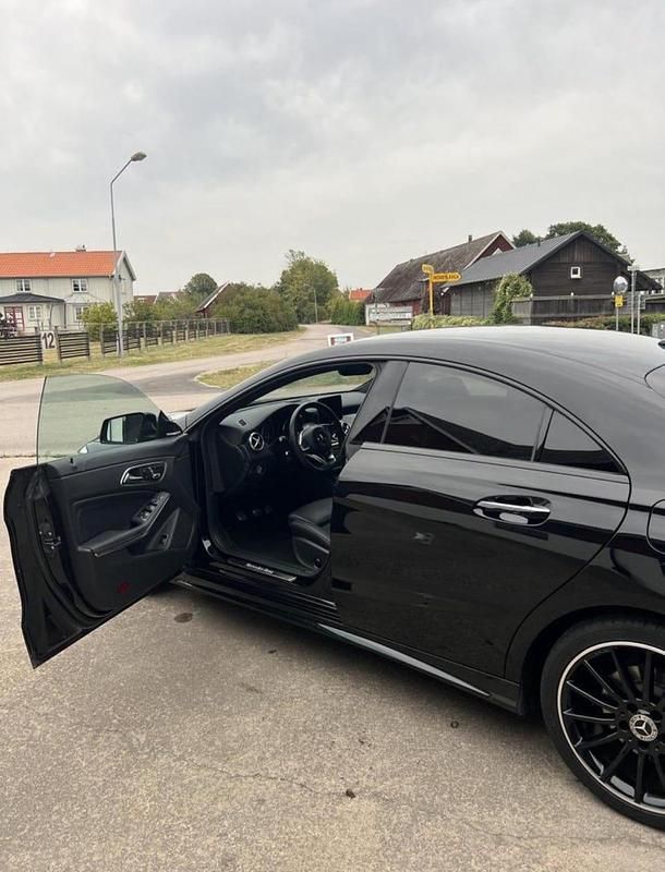 Begagnad 2018 Mercedes CLA200 Sportkupé | 235 900 kr (Lite dyr) - Bild 1/4