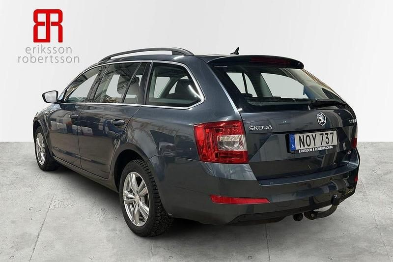 Begagnad Skoda Octavia 105 HK (77 kW) 2015 Grå Halvkombi