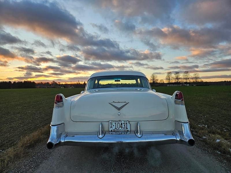 Begagnad Cadillac Fleetwood 1954 Sedan