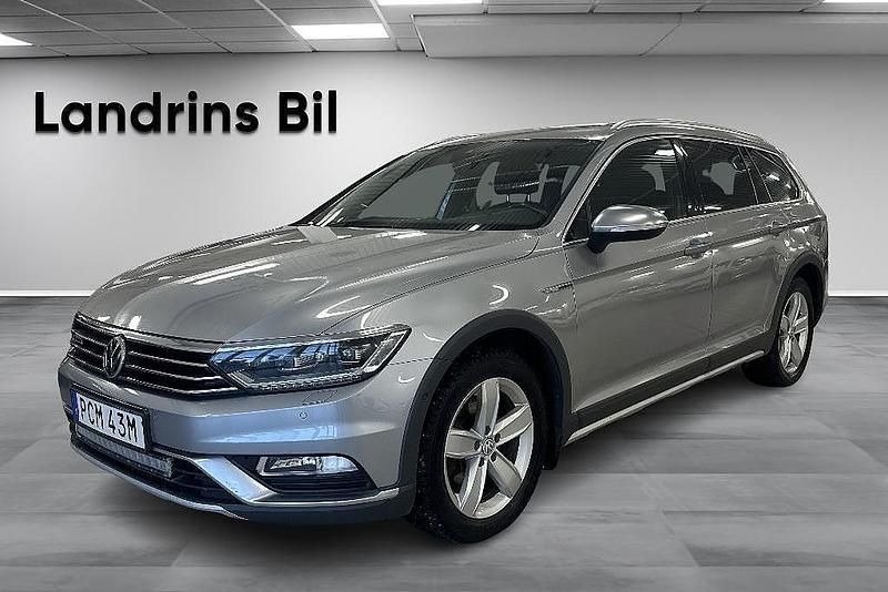 Silver Begagnad 2019 VW Passat Alltrack Kombi | 229 900 kr (Marknadspris) - Bild 1/4