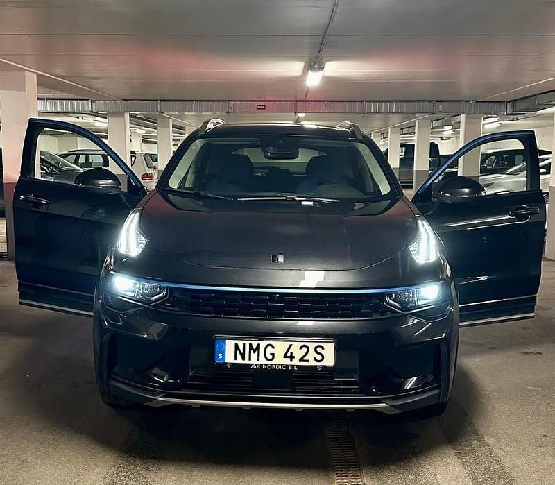 Begagnad 2022 Lynk & Co 01 SUV | 280 000 kr (Marknadspris) - Bild 1/4